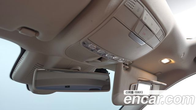 Mercedes-Benz E-Class (W213) E300e 4MATIC Exclusive 2020 — фото 17