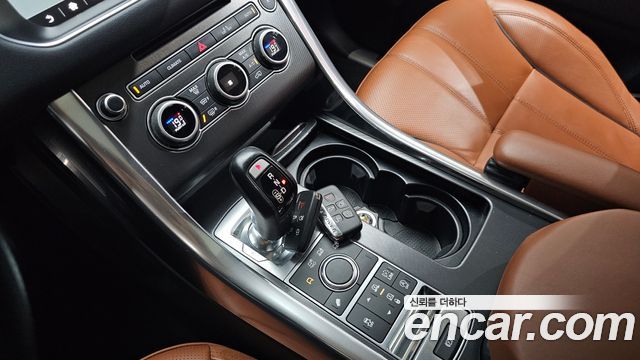 Land Rover Range Rover Sport (II) 3.0 SDV6 HSE Dynamic 2017 — фото 9