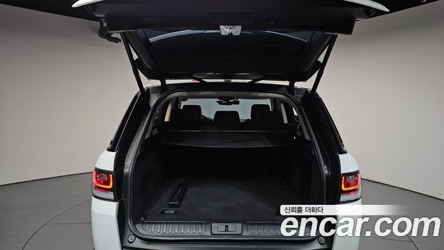 Land Rover Range Rover Sport (II) 3.0 SDV6 HSE Dynamic 2017 — фото 20