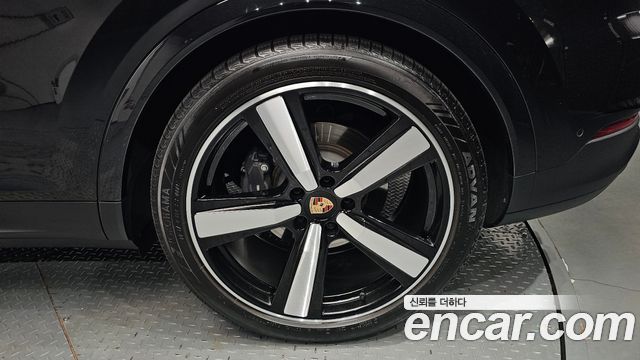 Porsche Cayenne (PO536) 3.0 E-Hybrid Coupe 2025 — фото 27