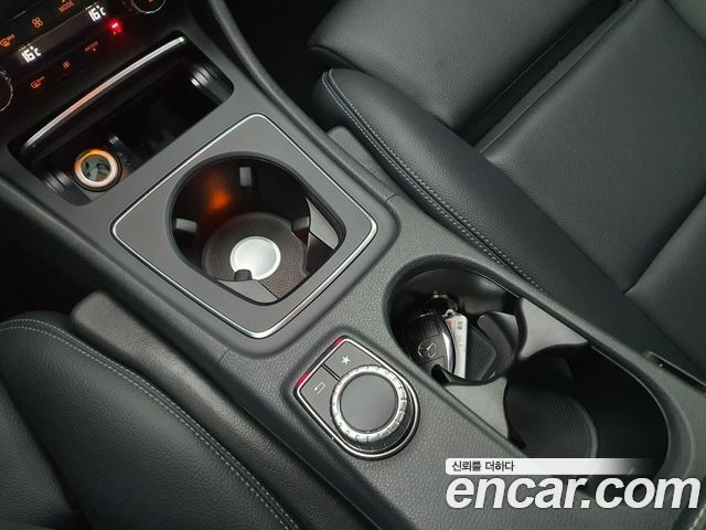 Mercedes-Benz GLA-Class (X156) GLA220 Premium 2019 — фото 9