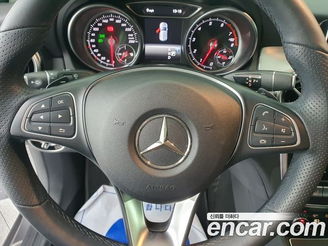 Mercedes-Benz GLA-Class (X156) GLA220 Premium 2019 — фото 16