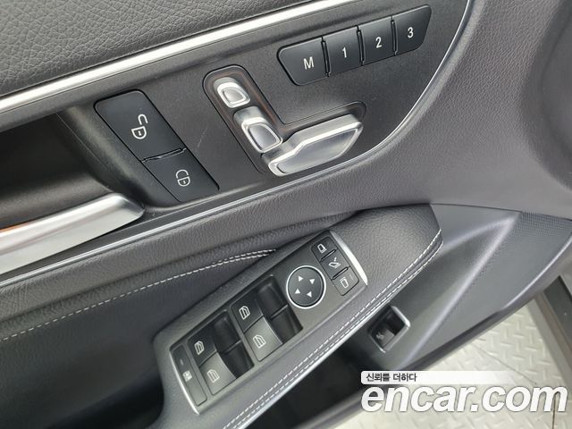 Mercedes-Benz GLA-Class (X156) GLA220 Premium 2019 — фото 18