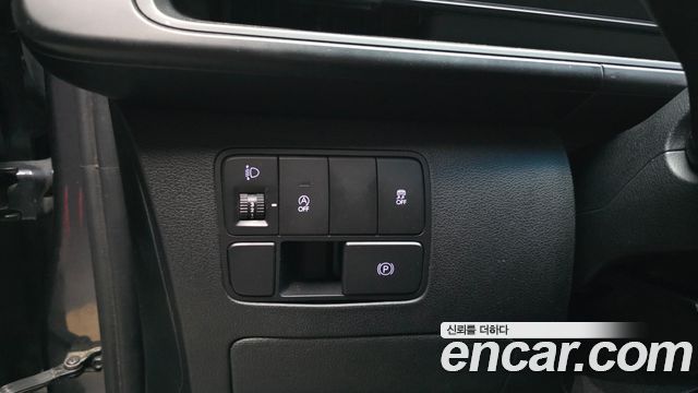 Hyundai Staria Cargo 5-Seater Smart 2022 — фото 27