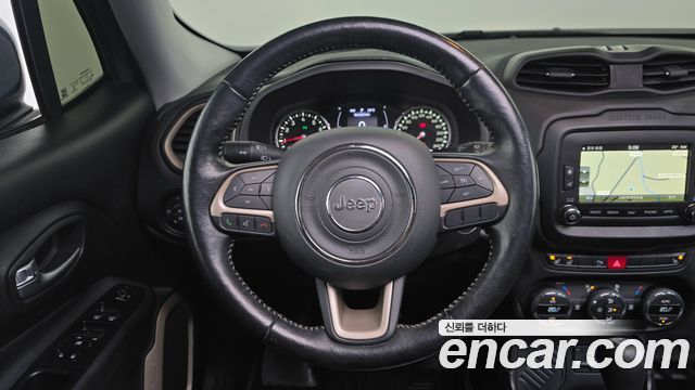 Jeep Renegade 2.4 Longitude High 2017 — фото 15