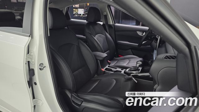 Kia K3 (II) 1.6 Prestige 2024 — фото 26