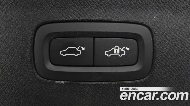 Volvo XC90 (II) B6 Ultimate Bright 2024 — фото 16
