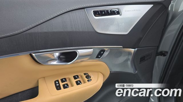 Volvo XC90 (II) B6 Ultimate Bright 2024 — фото 27