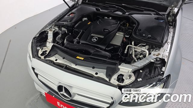 Mercedes-Benz E-Class (W213) E300 Avantgarde 2019 — фото 6