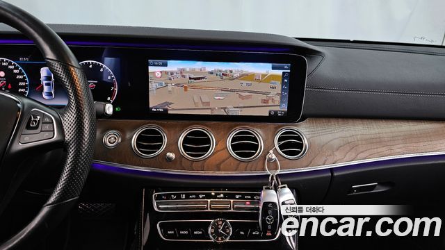 Mercedes-Benz E-Class (W213) E300 Exclusive 2018 — фото 18