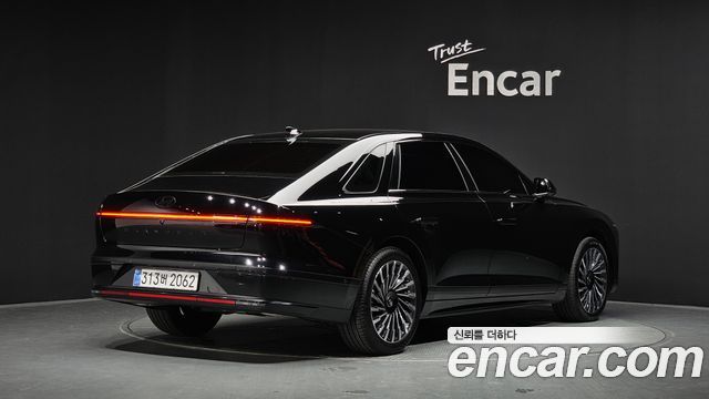 Hyundai Grandeur (GN7) 2,5 Gasoline 2WD Honors 2026 — фото 2