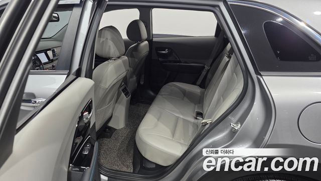 Kia Niro Noblesse 2019 — фото 11