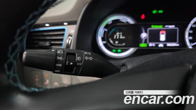 Kia Niro Noblesse 2019 — фото 14