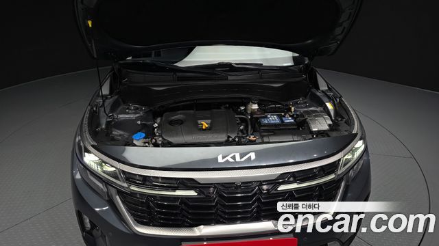 Kia Seltos Gasoline 2.0 2WD Signature 2023 — фото 6