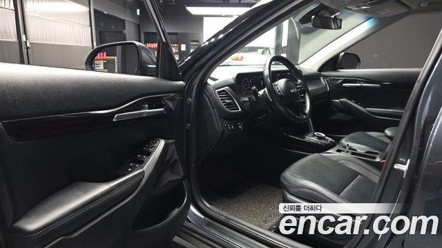 Kia Seltos Gasoline 2.0 2WD Signature 2023 — фото 10