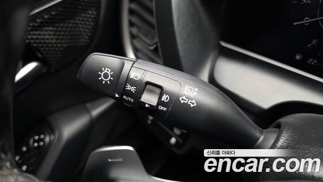 Kia Seltos Gasoline 2.0 2WD Signature 2023 — фото 18