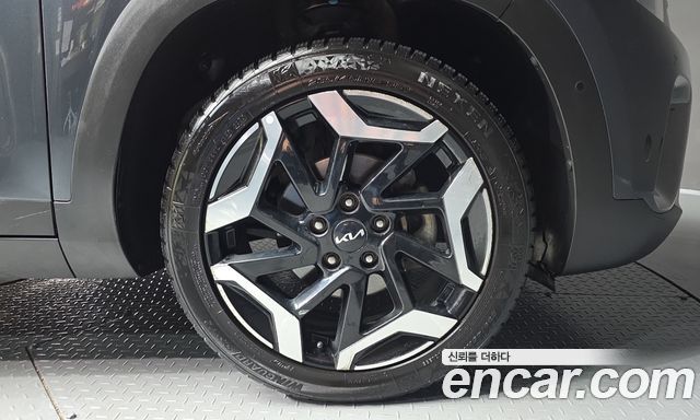 Kia Seltos Gasoline 2.0 2WD Signature 2023 — фото 21