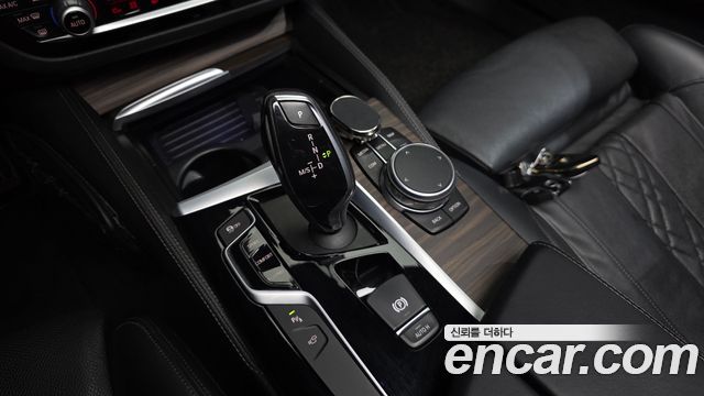 BMW 5 Series (G30) 520d M Sport Package Plus 2017 — фото 9