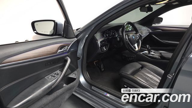 BMW 5 Series (G30) 520d M Sport Package Plus 2017 — фото 10