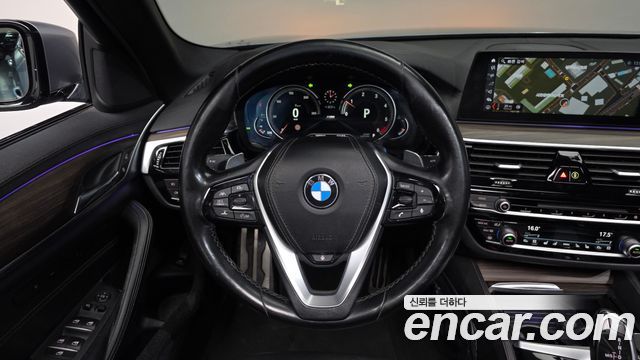 BMW 5 Series (G30) 520d M Sport Package Plus 2017 — фото 17