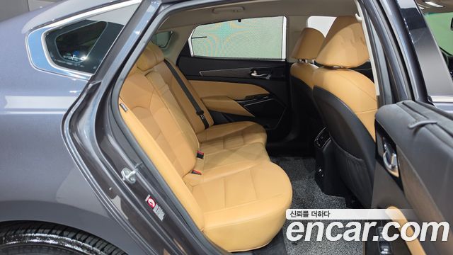 Kia K7 Premier 2.5 GDI Noblesse 2020 — фото 11