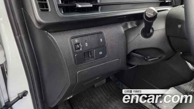 Hyundai Staria Cargo 5-Seater Smart 2025 — фото 21