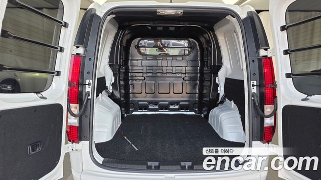 Hyundai Staria Cargo 5-Seater Smart 2025 — фото 24