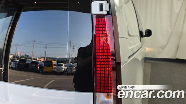 Hyundai Staria Cargo 5-Seater Smart 2025 — фото 29