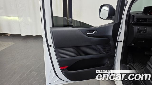Hyundai Staria Cargo 5-Seater Smart 2025 — фото 30