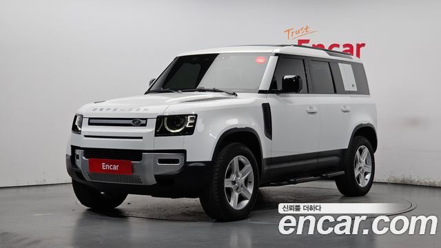 Land Rover Defender (L663) 110 D250 SE 2023 — фото 1