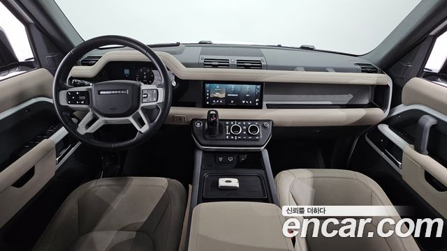 Land Rover Defender (L663) 110 D250 SE 2023 — фото 7