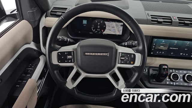 Land Rover Defender (L663) 110 D250 SE 2023 — фото 13