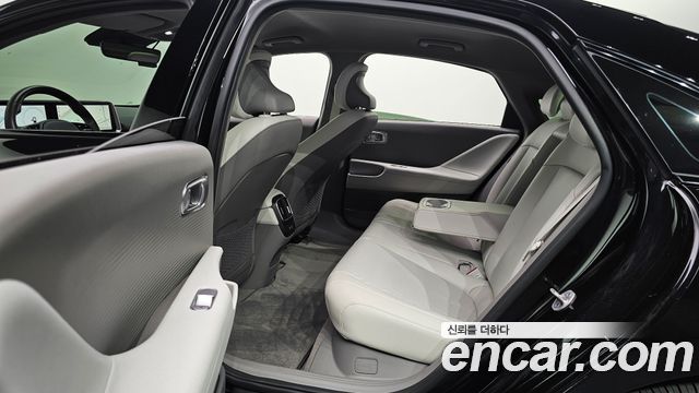 Hyundai Ioniq 6 Long Range Exclusive + 2023 — фото 12