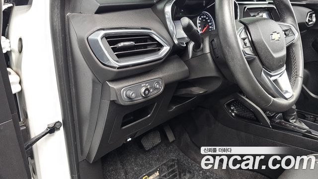 Chevrolet Trailblazer 1.3 Turbo 4WD Premier 2021 — фото 35