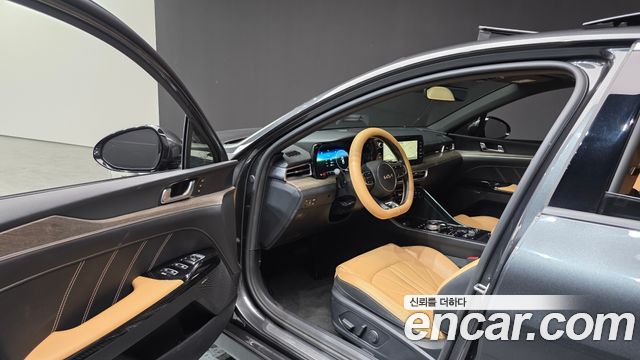 Kia K5 (III) 1.6 Turbo Signature 2023 — фото 10