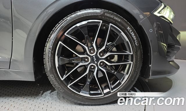 Kia K5 (III) 1.6 Turbo Signature 2023 — фото 21