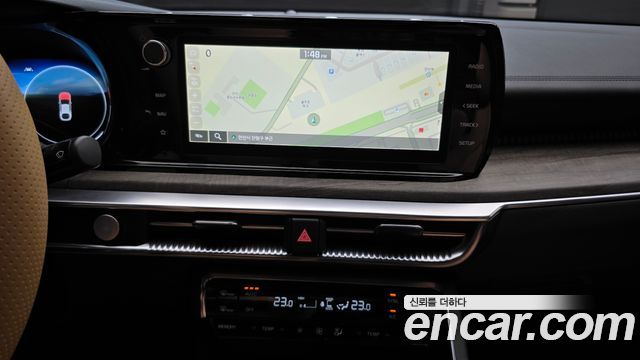 Kia K5 (III) 1.6 Turbo Signature 2023 — фото 29