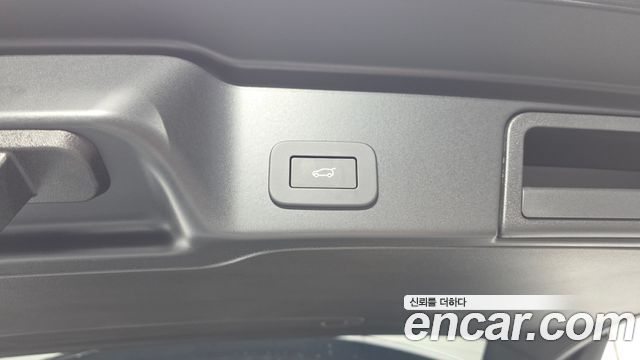Land Rover Range Rover Evoque (II) P250 Dynamic SE 2026 — фото 31