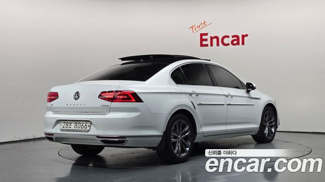 Volkswagen Passat GT (B8) 2.0 TDI Prestige 2018 — фото 2
