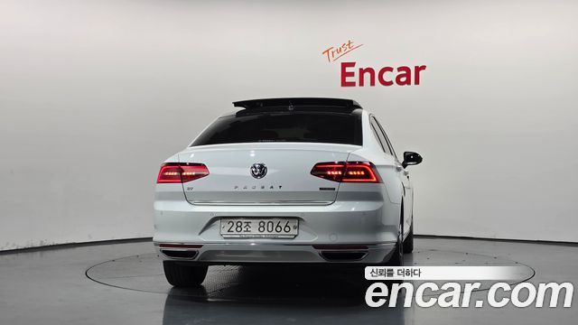 Volkswagen Passat GT (B8) 2.0 TDI Prestige 2018 — фото 4