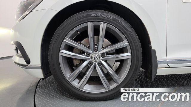 Volkswagen Passat GT (B8) 2.0 TDI Prestige 2018 — фото 5