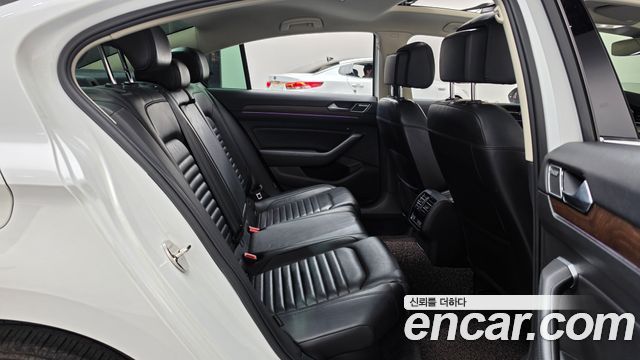 Volkswagen Passat GT (B8) 2.0 TDI Prestige 2018 — фото 11