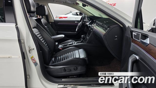Volkswagen Passat GT (B8) 2.0 TDI Prestige 2018 — фото 26