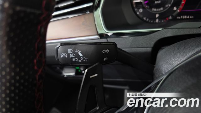 Volkswagen Passat GT (B8) 2.0 TDI Prestige 2018 — фото 29