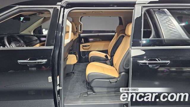 Kia Carnival (IV) Gasoline 9-Seater Signature 2023 — фото 11