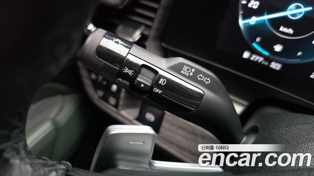 Kia Sportage Hybrid (V) 30Th Edition 4WD 2024 — фото 34