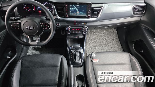 Kia Stonic 1.4 Prestige 2020 — фото 7