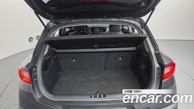 Kia Stonic 1.4 Prestige 2020 — фото 20