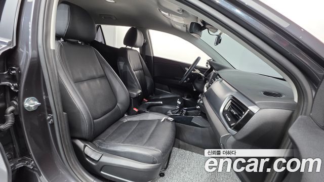 Kia Stonic 1.4 Prestige 2020 — фото 26