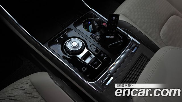 Kia Carnival (IV) Gasoline 7-Seater Hi Limousine Signature 2024 — фото 9
